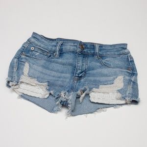 American Eagle Distressed Shortie